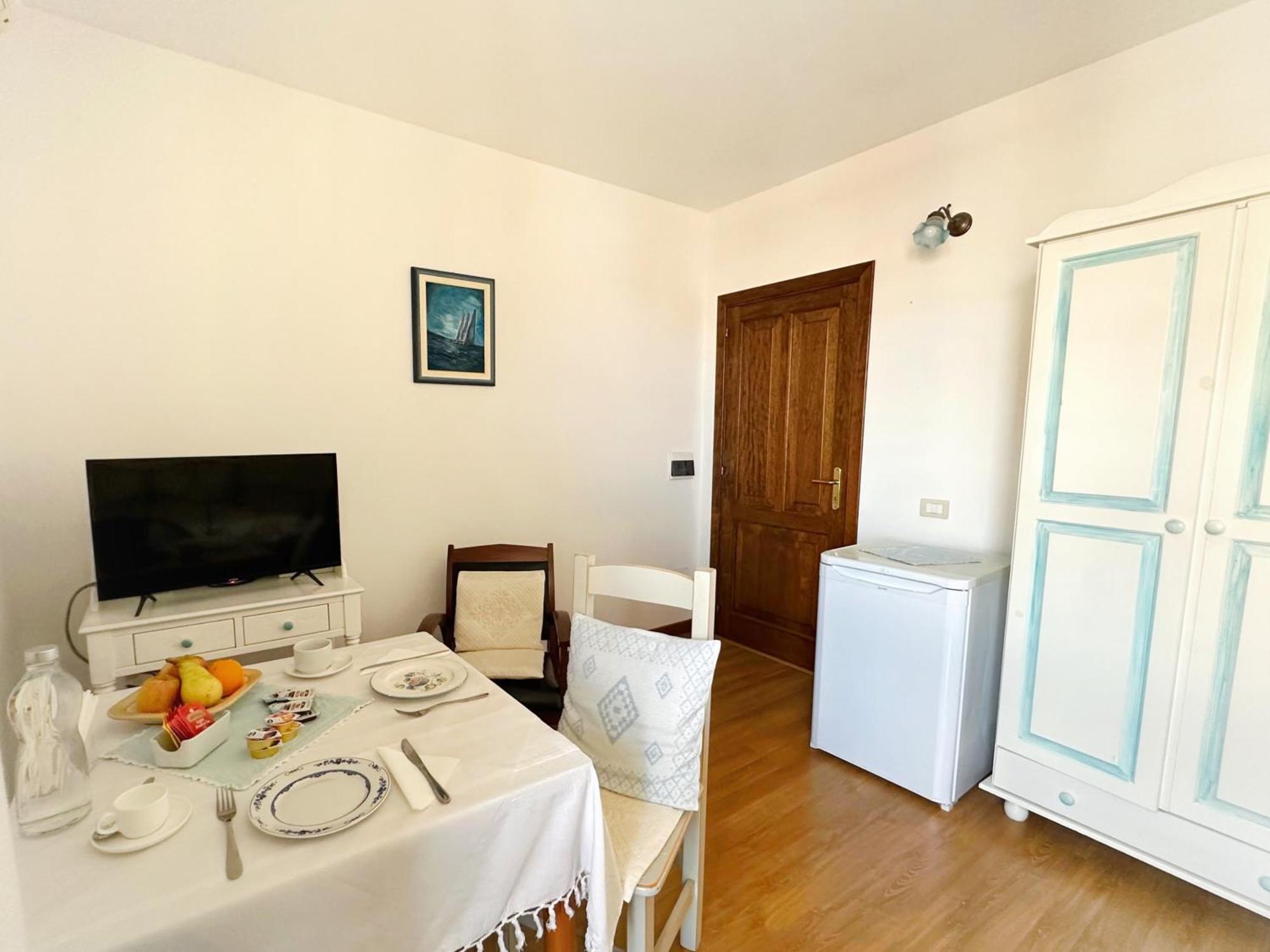 B&B Tre - Rooms & Relax Oristano Ngoại thất bức ảnh