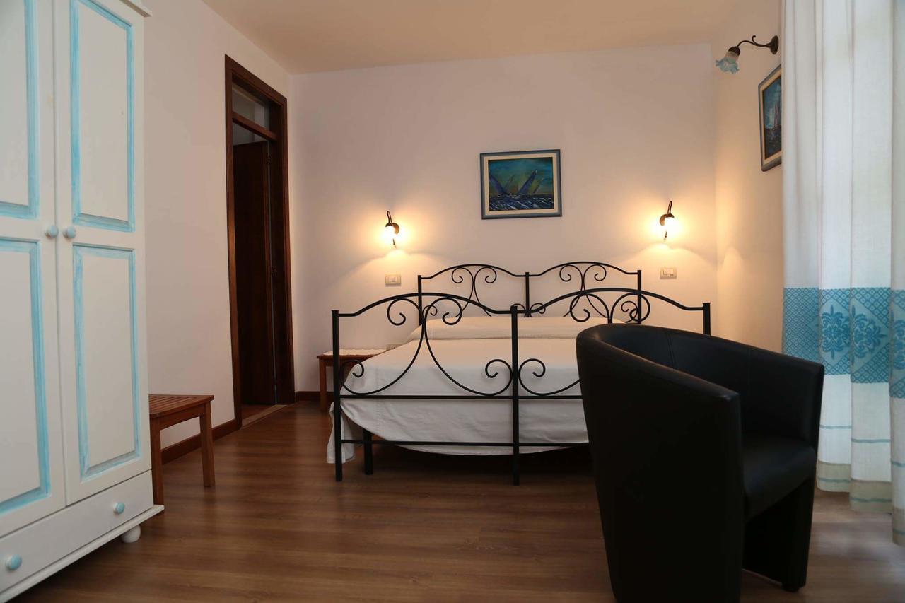 B&B Tre - Rooms & Relax Oristano Ngoại thất bức ảnh